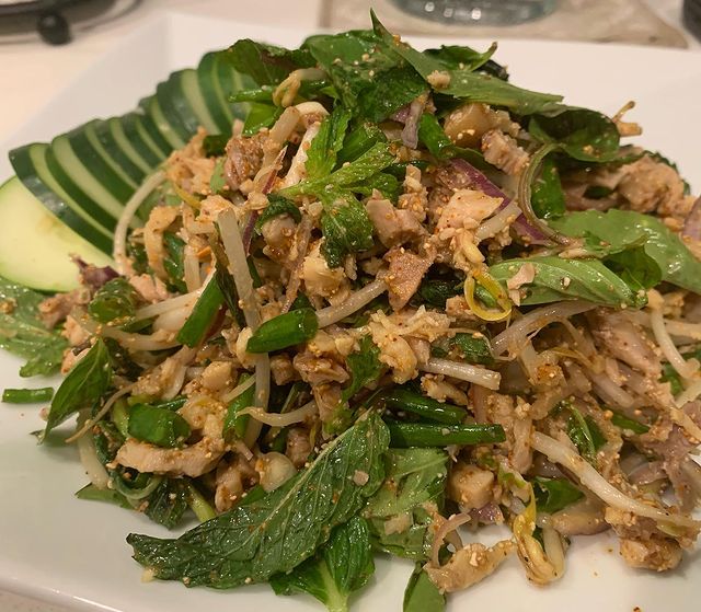 chicken larb